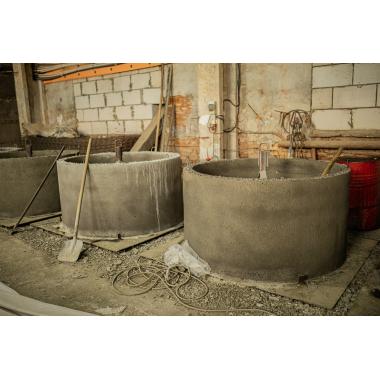 Кольцо стеновое КС 15.9, 1100 кг (с готов. отверситем 160мм)